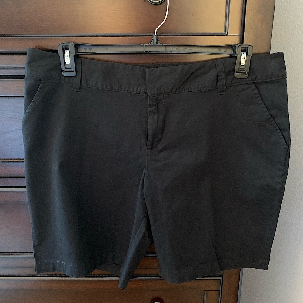 Falls Creek black shorts